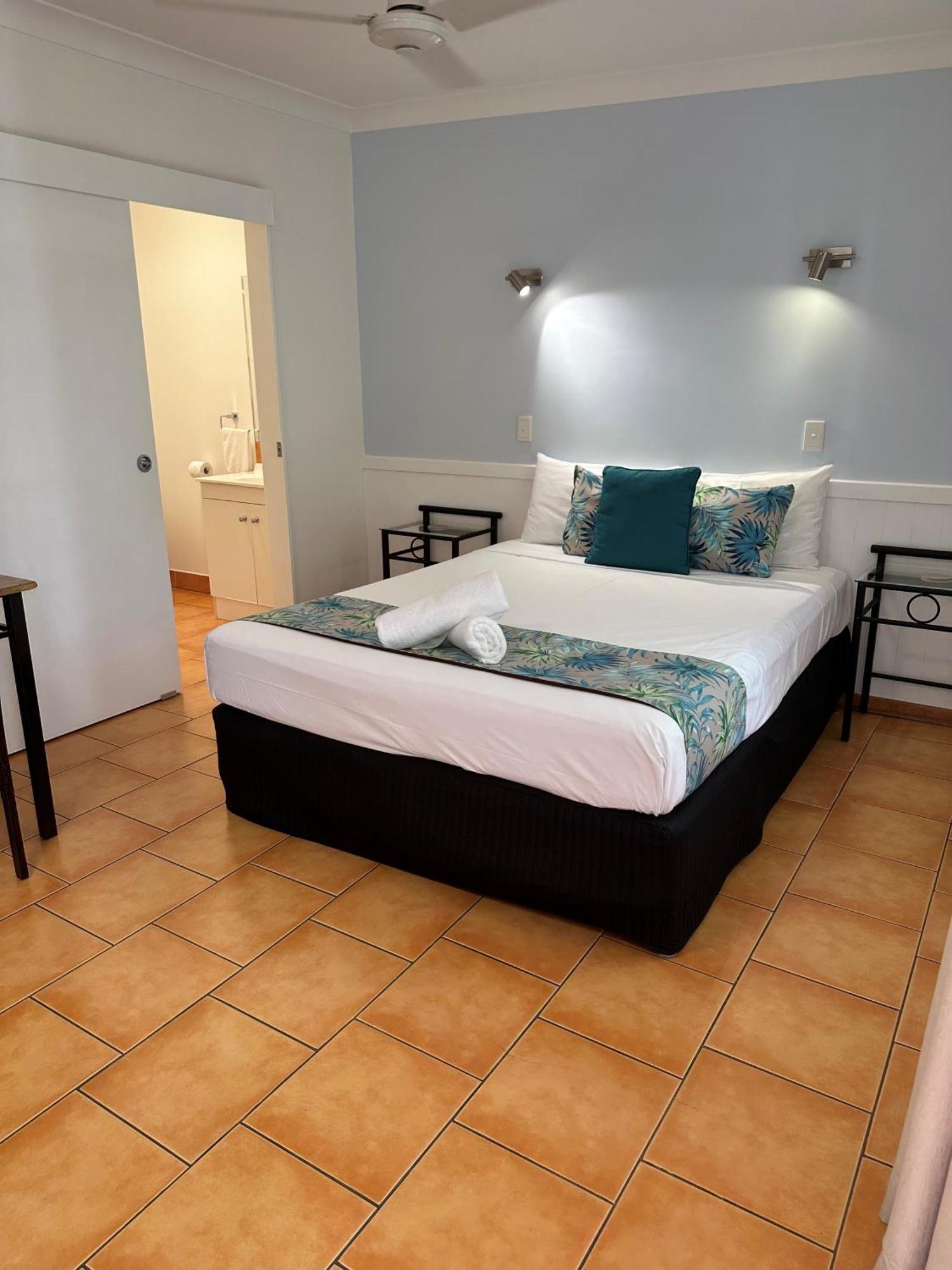 Beachfront Motel 3*