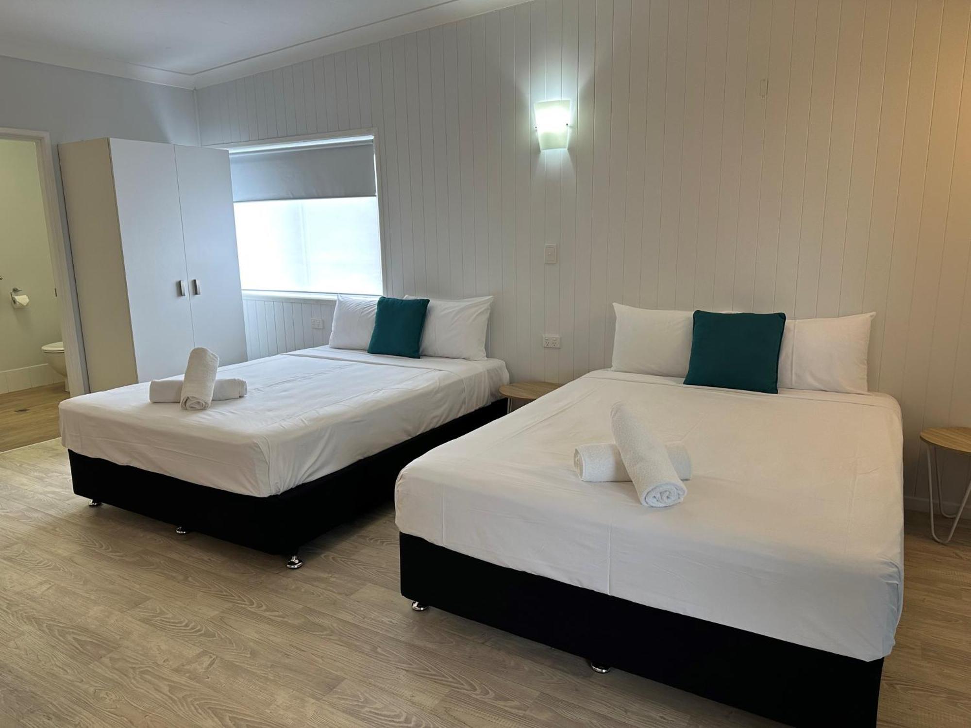 Beachfront 3* Cardwell
